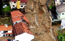 Deslizamentos no Rio Matam mais de 200 Pessoas
