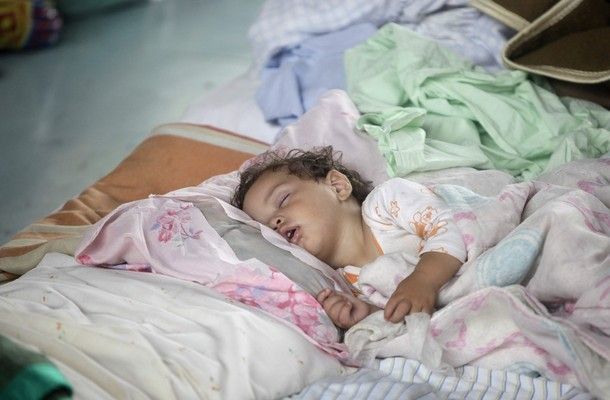 Deslizamentos no Rio deixam muitas crianças órfãs