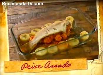 Alexandre Borges faz receita de sanduíche de peixe no Programa Estrelas