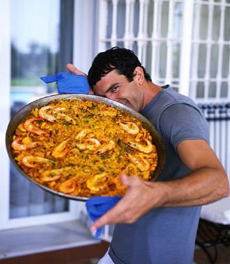 Antonio Banderas Entrevista Mais Você – Receita de Paella e mais