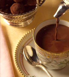 Receita de Chocolate Quente para o Inverno e seus Benefícios