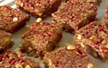Receita de Pé de Moleque para sua festa junina Passo a Passo- Confira.