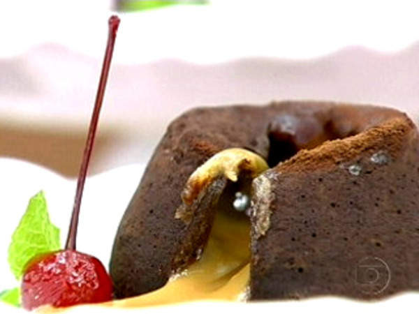 Receita Petit Gateau de Doce de Leite da Ana Maria Braga Passo a Passo