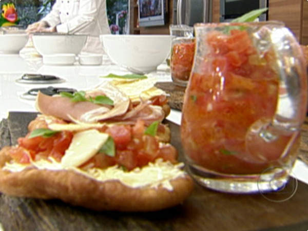 Receita de Bruschetta de Férias Passo a Passo na Ana Maria Braga