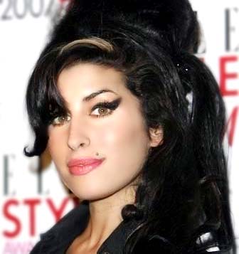 Corpo de Amy Winehouse Morta e Local de sua Morte: Fotos Divulgadas