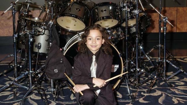 Julian Pavone, o Mais Novo Baterista Profissional do Mundo aos 7 Anos