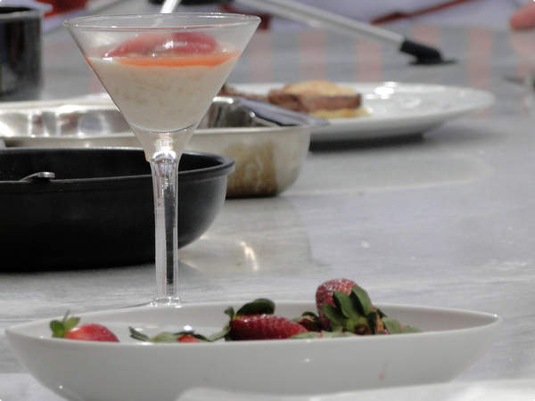 Sobremesa de Morangos e Fruta do Conde – Workshop da Roberta Sudbrack