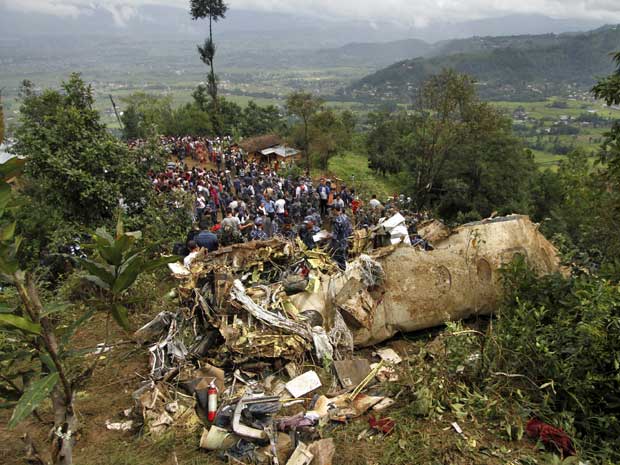 Cai Avião no Nepal em 25/09/11: 19 Mortos sem Sobreviventes, Fotos