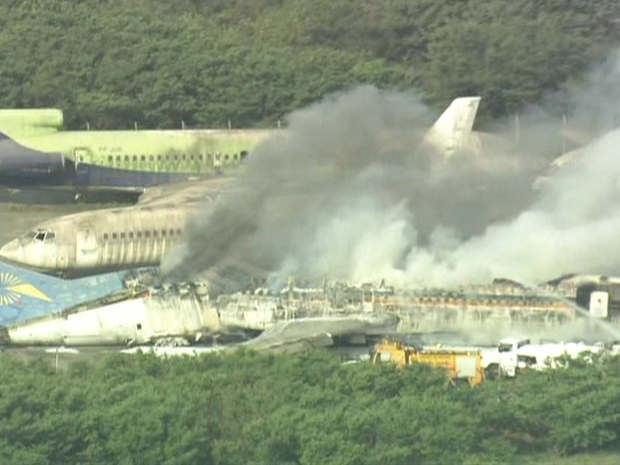 Avião Pega Fogo em Aeroporto de Guarulhos 20/09/11: Fotos do Incêndio