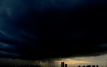 Fotos de Tempestades Impresionantes: Chuvas Fortes Raios Nuvens Negras