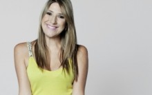 Dani Calabresa na Globo: Humorista Preparando Programa na Emissora