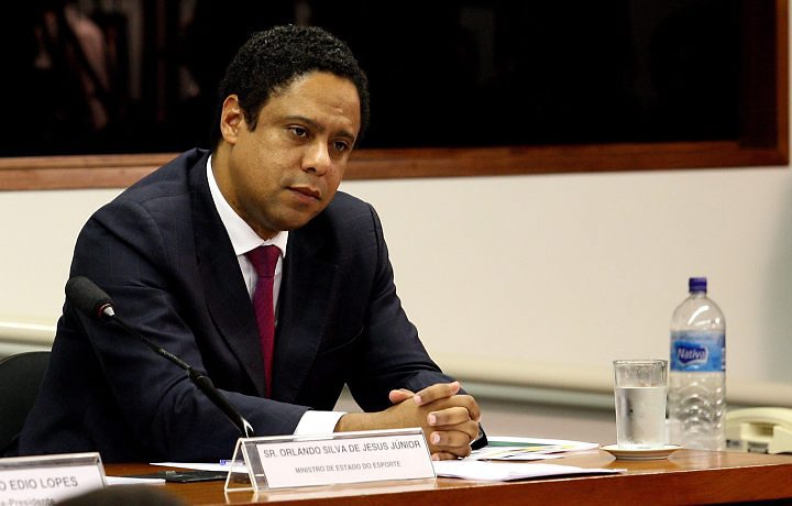 Orlando Silva Deixa Ministério do Esporte Após Denuncia de Corrupção