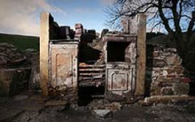 Descoberta Casa de Bruxa do Séc. 17 Com Gato Mumificado na Inglaterra