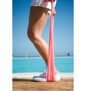 Treino com Faixa Elástica Tonifica os Músculos, Fotos e Passo a passo