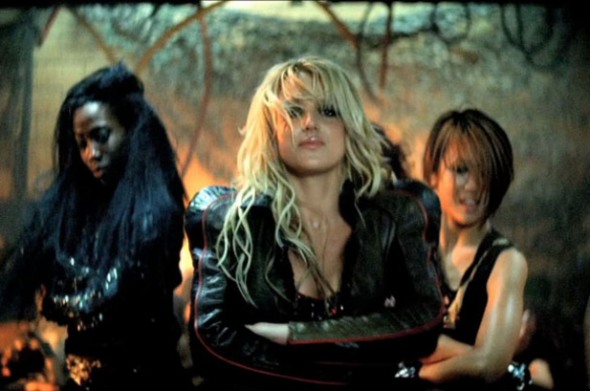 Retrospetiva dos Hits Pop de 2011: Mashup-German faz Video com Músicas