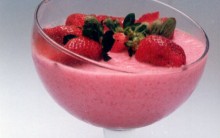 Sobremesa para Diabéticos – Morango com Creme de Gelatina – Doce Diet