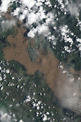 Imagens de Satélite da NASA mostram Enchentes, Queimadas, Tsunamis etc