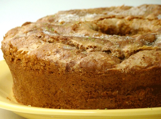 Bolo de Maçã – Confira Receita Passo a Passo