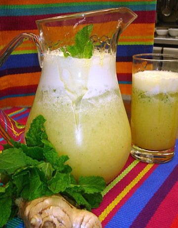 Suco de Frutas da Alegria contra Hipertensão, Resfriados e Doenças Respiratórias
