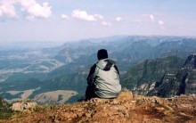 Como Viajar Sozinho? Melhores Destinos, Dicas de Hotéis e Atrações