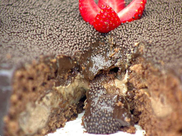Receita de Bolo Chocolate Recheado da Ana Maria Braga:MaisVocê 22/02/2012
