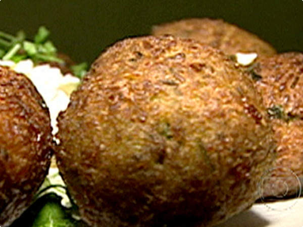 Receita de Bolinho de Arroz com Jiló da Lurdinha: Mais Você 28/03/2012