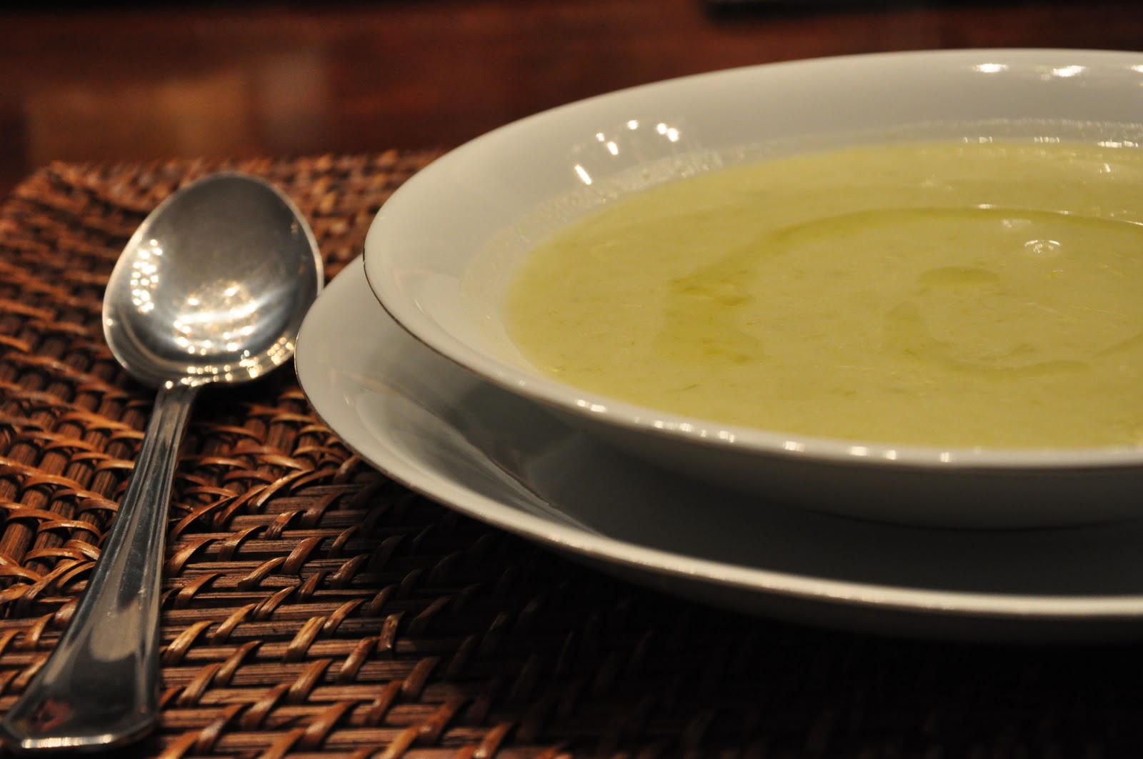 Receita de Sopa Cremosa de Alho-porró com Bacon: Sopa para o Inverno