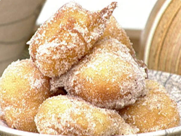 Receita de Bolinho de Chuva Ana Maria Braga: Mais Você 09/04/2012