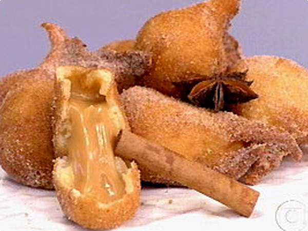 Receita Bolinho de Chuva Recheado: Ana Maria Braga Mais Você 09/04/12