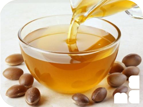 Como Usar Óleo de Argan para os Cabelos Secos: Máscara e Produto Ideal