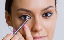 Lápis de Olho Preto Macio: Como Usar, Looks Discretos e Marcados Fotos
