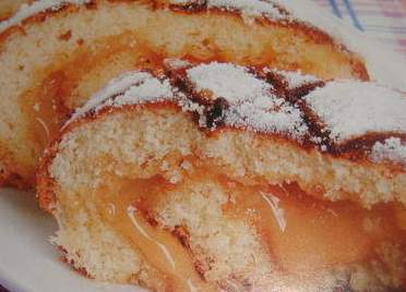 Receita de Rocambole com Doce de Leite, Nozes, Castanhas e Ameixa
