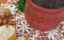 Receita de Caldinho de Feijão Preto do Rio de Janeiro: Comida Típica