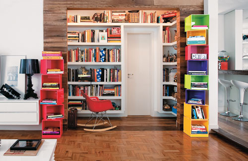 Estantes e Móveis Coloridos na Decoração: Tendência, Cores e Dicas