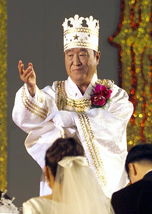 Morre Reverendo Moon aos 92 anos em Seul: Fundador Igreja Unificação