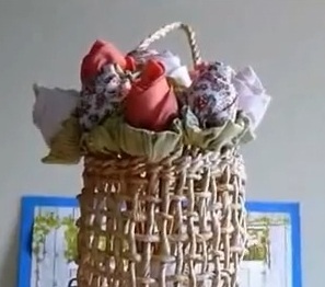 Como Fazer Rosa de Tecido: Vídeo com Passo a Passo-Recicle- Decoração