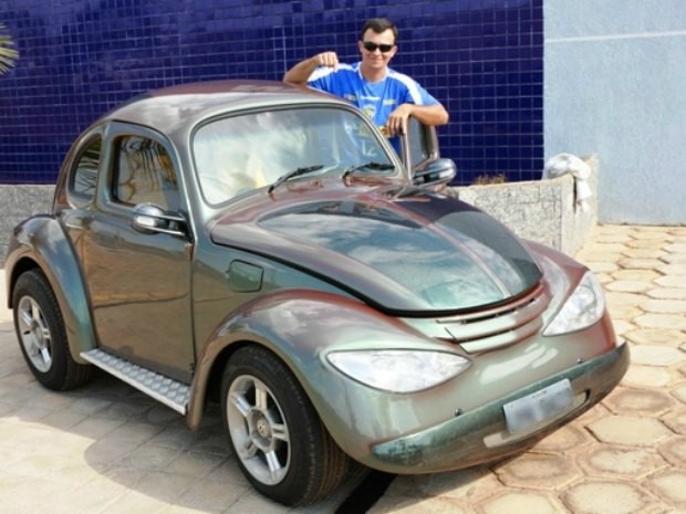 Minifusca: Carro com Peças de seis Veículos Diferentes, Fotos do Fusca