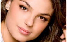 Isis Valverde: Cabelo, Dicas de Beleza da “Sereia”, Looks e Visual