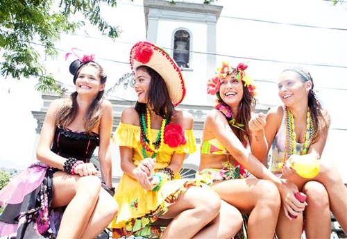 Fantasias de Carnaval: Fantasia Sexy sem Vulgaridade Buscando Conforto