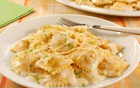 Receita de Ravioli ao Molho de Frango receita rápida, Fácil de Ravioli