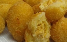 Coxinha com Mandioquinha na Massa: Receita de Coxinha Passo a Passo