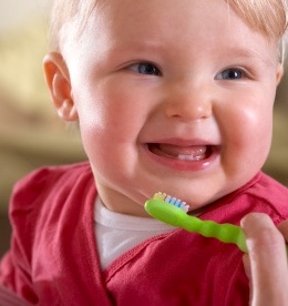 Dente Infantil: Dicas de Escovação, Tratamento, Cronologia Dentária