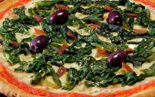 Pizza Integral: Receita de massa com Aveia, Escarola e Mussarela