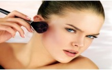Dicas de Como Fazer o Blush Durar Mais no Rosto Sem Precisar Retocar