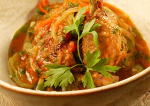 Receita de Galinha Caipira fácil de fazer passo a passo Frango