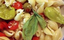 Salada Revigorante; Receita Nutritiva com Macarrão, Atum, Queijo