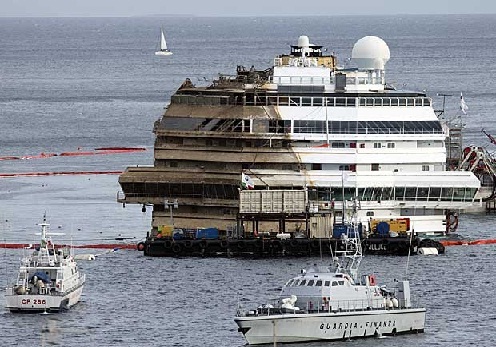 Navio Costa Concórdia virado: Fotos da Operação, Comentários Naufrágio