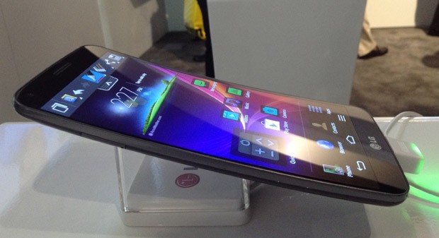 Smartphone Tela Curva da LG – Onde Comprar, Preço, Foto do Modelo