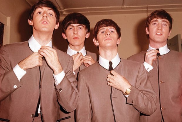 História dos Beatles – Livro com Discografia, Fotos dos Beatles, Preço