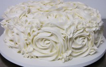 Glacê para bolo feito com Claras de Ovo – Marshmallow e Glacê Buttercream